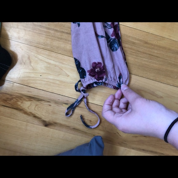 American eagle off the shoulder keyhole dress - Picture 4 of 4